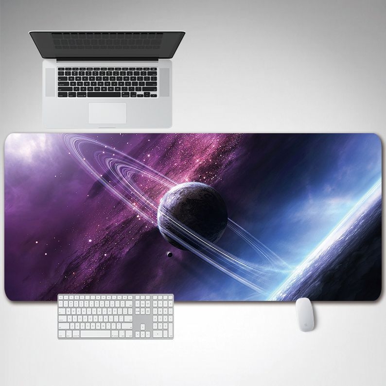 Piiriülene otsetarnetega eriti suur mänguhiirematt Amazoni servalukustusega isikupärastatud arvutilauamatt