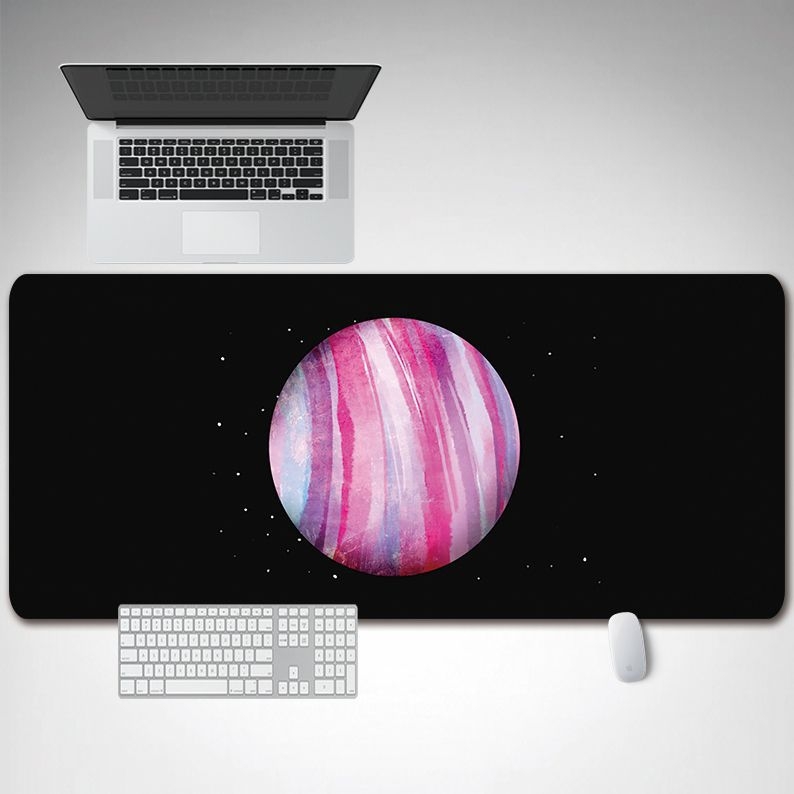 Piiriülene otsetarnetega eriti suur mänguhiirematt Amazoni servalukustusega isikupärastatud arvutilauamatt