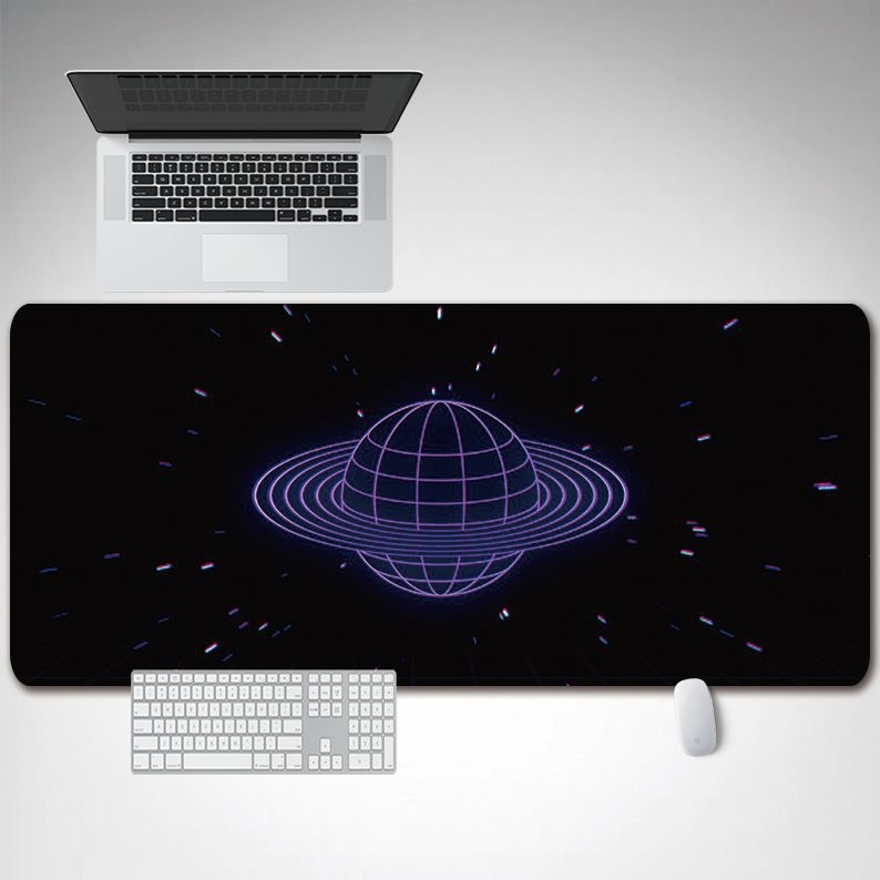 Piiriülene otsetarnetega eriti suur mänguhiirematt Amazoni servalukustusega isikupärastatud arvutilauamatt