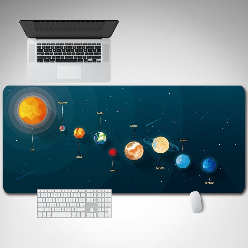 Piiriülene otsetarnetega eriti suur mänguhiirematt Amazoni servalukustusega isikupärastatud arvutilauamatt