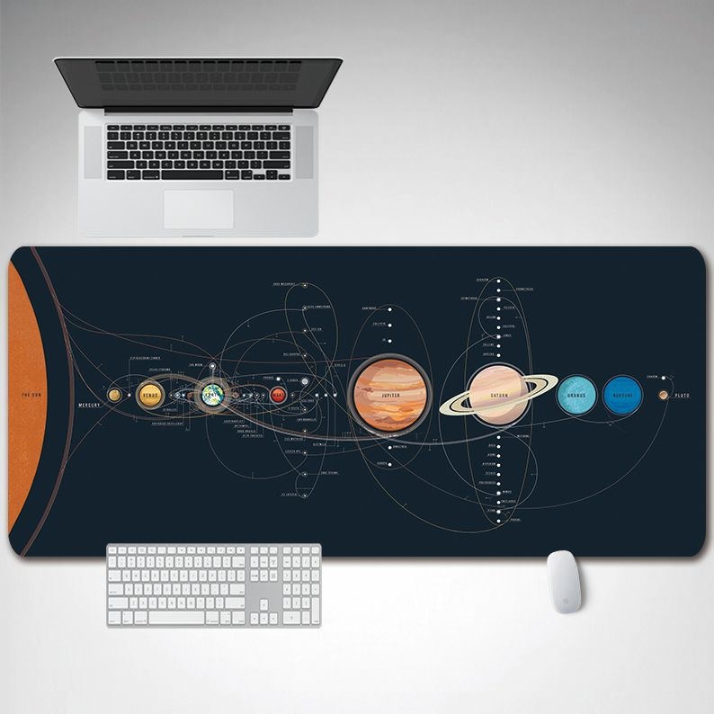 Piiriülene otsetarnetega eriti suur mänguhiirematt Amazoni servalukustusega isikupärastatud arvutilauamatt