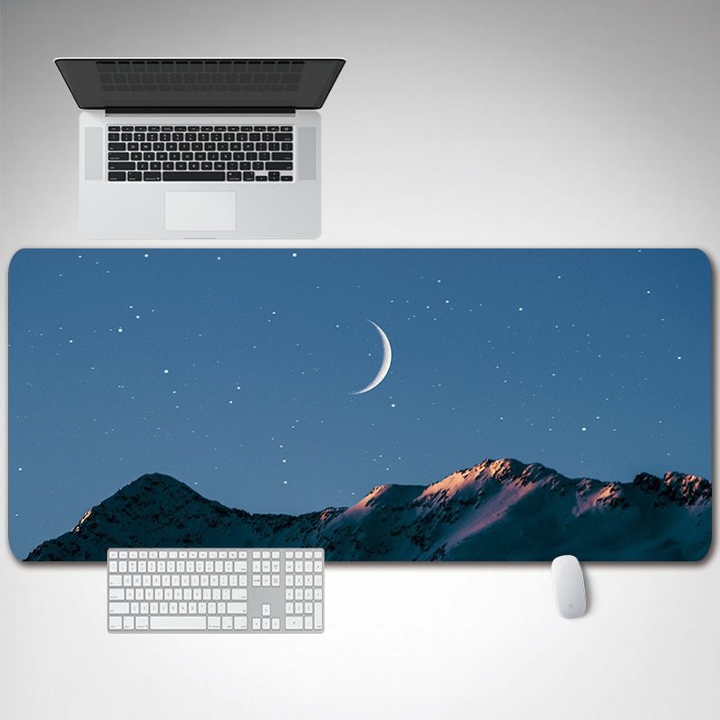 Piiriülene otsetarnetega eriti suur mänguhiirematt Amazoni servalukustusega isikupärastatud arvutilauamatt