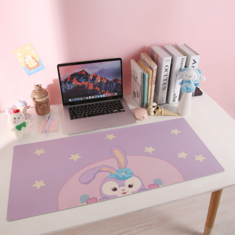 Silmade kaitsev lauamatt Sanrio koomiksiõpilase lauamatt kirjutuslaua matt ühiselamu õppelauamatt kontoriarvuti lauamatt