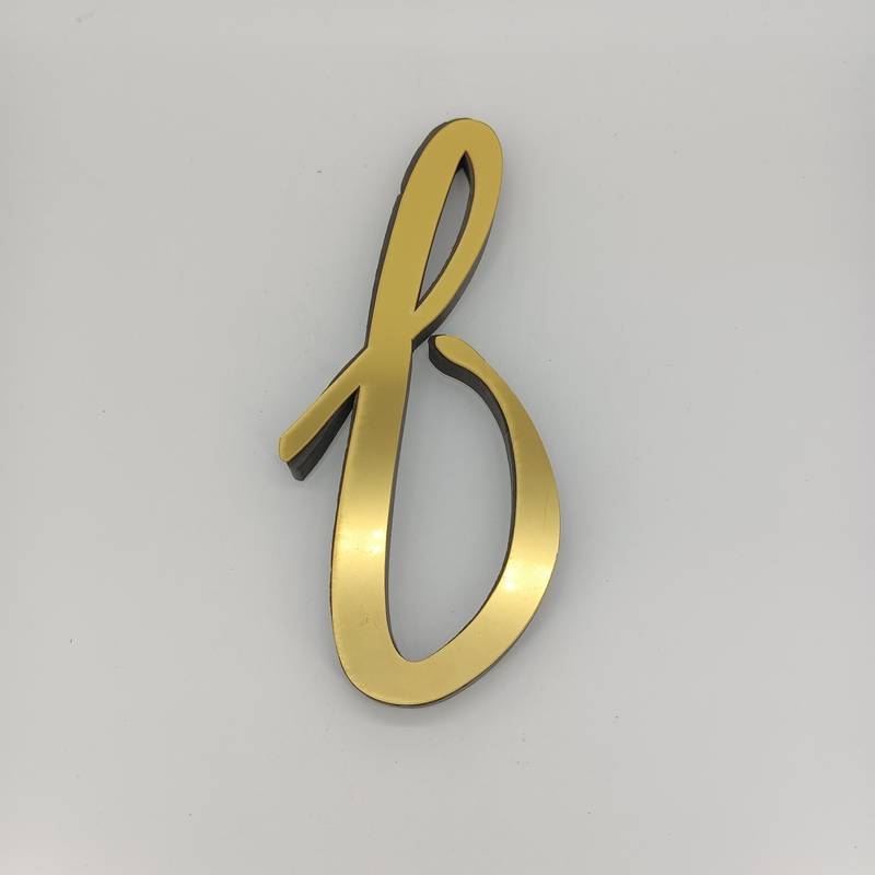 Naujas tarpvalstybinis produktas – auksinis akrilinis žolės raidės veidrodžio lipdukas svetainei, miegamajam, lipnus 3D stereo dekoratyvinis sienos lipdukas