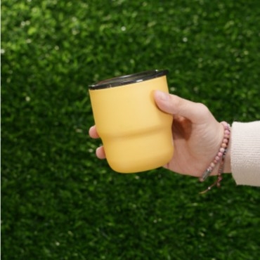 Užsienio prekybos tiekimas 304 nerūdijančio plieno laiptelių puodelis spalvotas sulčių kavos puodelis lauko dvigubai izoliuotas burnos puodelis