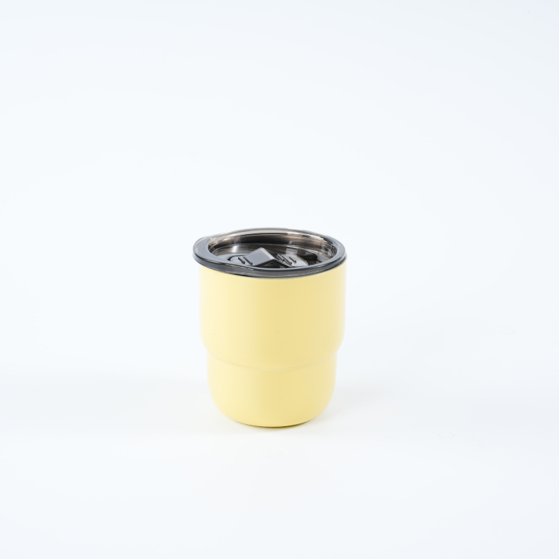 Užsienio prekybos tiekimas 304 nerūdijančio plieno laiptelių puodelis spalvotas sulčių kavos puodelis lauko dvigubai izoliuotas burnos puodelis