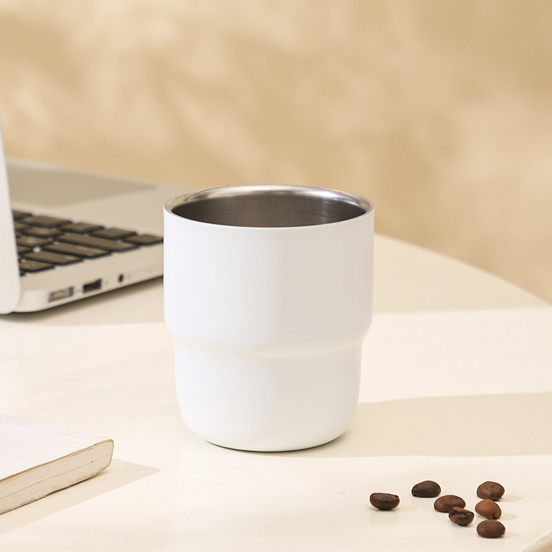 Užsienio prekybos tiekimas 304 nerūdijančio plieno laiptelių puodelis spalvotas sulčių kavos puodelis lauko dvigubai izoliuotas burnos puodelis