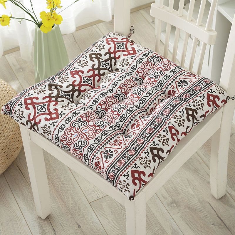 Toolipadi, mugav padi, söögitooli padi, kontoritooli padja tootja, ümar padi õpilasele, otsevedu