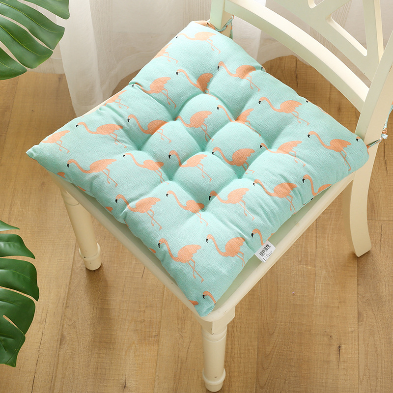 Toolipadi, mugav padi, söögitooli padi, kontoritooli padja tootja, ümar padi õpilasele, otsevedu