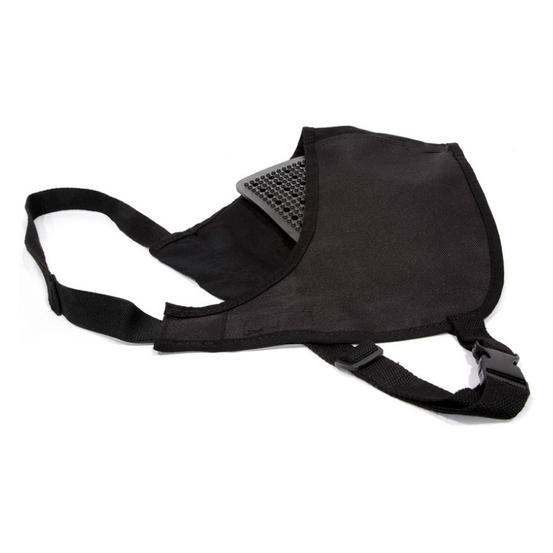 Põlvkond reguleeritavat õlarihma, põrutuskindlat õlapadja parema õla kaitseks, kulumisvastane piire ületav padi