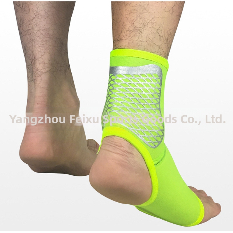 Hulgimüügis spordi pahkluu kaitsmete kompressioonpahkluu kaitsmete sokid, välistingimustes kasutatavad korvpalli-, jalgpalli-, mägironimis- ja muud kaitsmed.