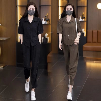 Γυναικείο κοστούμι πουκάμισο μόδας για μείωση της ηλικίας, ένα σετ από νέο κοστούμι δύο τεμαχίων ξένου στυλ για νεαρές μητέρες του 2024