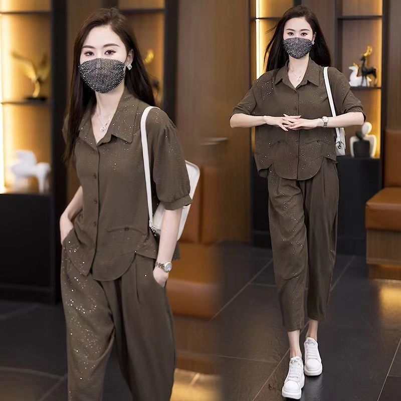 Naiste vanuse vähendav moodne särkülikond, komplekt 2024. aasta uuest noorest emast, mis katab välismaise stiiliga kaheosalise ülikonna.