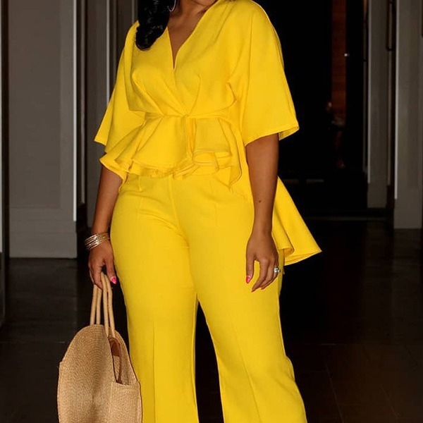 ALLIKAS tootjad müüvad väliskaubanduse naisterõivaid, moekaid volangidega õmblustega ebakorrapäraseid ülaosaga laienevaid pükse, vabaaja ülikondi naistele