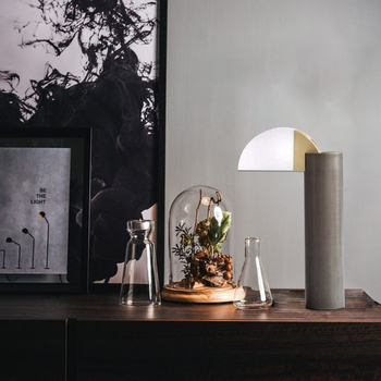 Εργοστασιακή άμεση μινιμαλιστική Guangdong Zhongshan σκανδιναβική απλή μεταλλική λάμπα γραφείου μεταμοντέρνο σχεδιαστή ξενοδοχείου