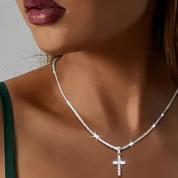 Διασυνοριακό, καυτό σε πωλήσεις ασημένιο κολιέ S925 με λαμπερό σταυρό σε σχήμα αστεριού, γυναικείο απλό, μοντέρνο ευρωπαϊκό και αμερικανικό στυλ, αλυσίδα κλείδας