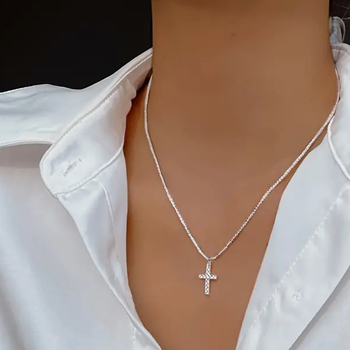 Διασυνοριακό, καυτό σε πωλήσεις ασημένιο κολιέ S925 με λαμπερό σταυρό σε σχήμα αστεριού, γυναικείο απλό, μοντέρνο ευρωπαϊκό και αμερικανικό στυλ, αλυσίδα κλείδας