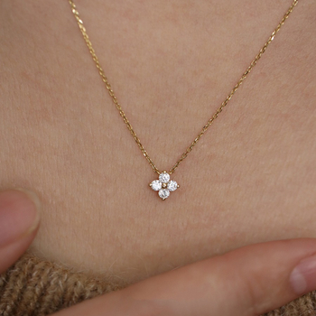 Късметлийско ~ S925 посребрено 18K златно колие Clover, малко, дамско, верижка за ключица, лек лукс, ниша, усъвършенстван дизайн, смисъл