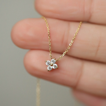 Късметлийско ~ S925 посребрено 18K златно колие Clover, малко, дамско, верижка за ключица, лек лукс, ниша, усъвършенстван дизайн, смисъл