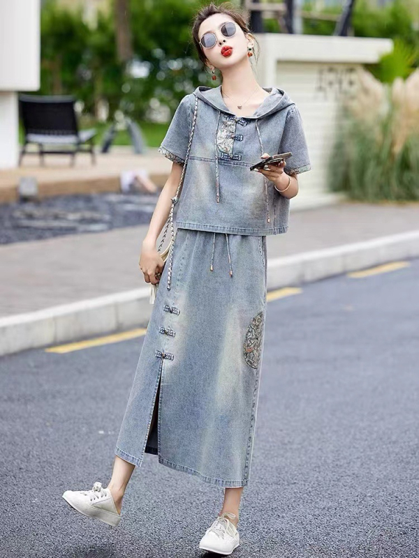 Õhuke teksariidest kleit, naiste ülikond 2025. aasta suvine uue stiili temperamendiga tikandid, uus hiina stiilis rahvusstiilis seelik