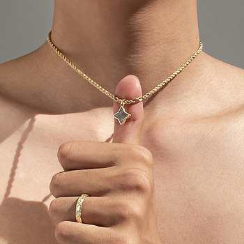 Titaanterasest kaelakee kuldne neljanurgaline õnnetähega retro titaanterasest ripats meestele ja naistele veekindel ja higikindel