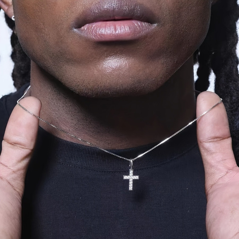 Ma Siwei miniatuurne teemantidega ristripatsikaelakee hip-hopi rahvusliku trendika rangluuketiga, sobib nii meestele kui naistele.