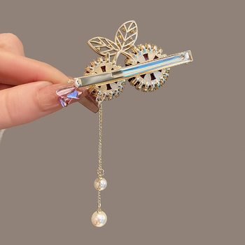 Κόκκινη βελούδινη φουρκέτα Full Diamond Light Luxury Finger Side Clip Cyber Celebrity Shiny Diamond Fringe Side Clip Duckreck Clip