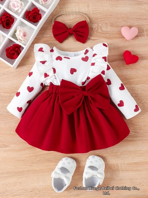 Slatka i romantična djevojačka dvodijelna haljina za Valentinovo s velikom mašnom ukrašenom printom srca