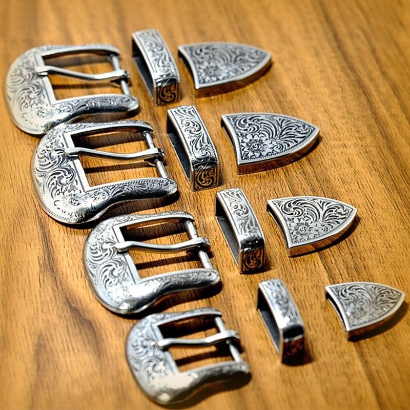 Set de trei curea placată cu argint Sheridan Tang, stil iarbă, cataramă de curea placată cu argint, model iarbă Tang, bronzare vegetală, cataramă de curea placată cu argint