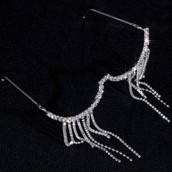 Karštai parduodami tarpvalstybiniai akinių rėmeliai su cirkoniais be lęšių, madingi akinių rėmeliai su kutais, madingi interneto įžymybių gatvės fotografavimo veido aksesuarai.