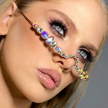 Euroopa ja Ameerika populaarsed rhinestone`i prillide raamid lihtsad läätsevabad moodne isiksus internetikuulsuste näokaunistused fototarvikud