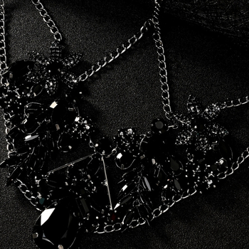 Външна търговия Гореща разпродажба Черна модна маска Дамска луксозна маска с кристали Маска Хелоуин парти Декорация за бала