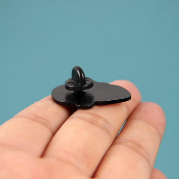 Film european și american de televiziune și thriller periferic, insignă portocalie mecanică, broșă Alex, livrare dintr-o singură piesă