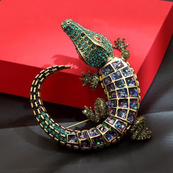 Gyémánttal kirakott nagyméretű, retró, olajcseppelő krokodil bross, határokon átnyúló divatos, minden egyezésű állattű
