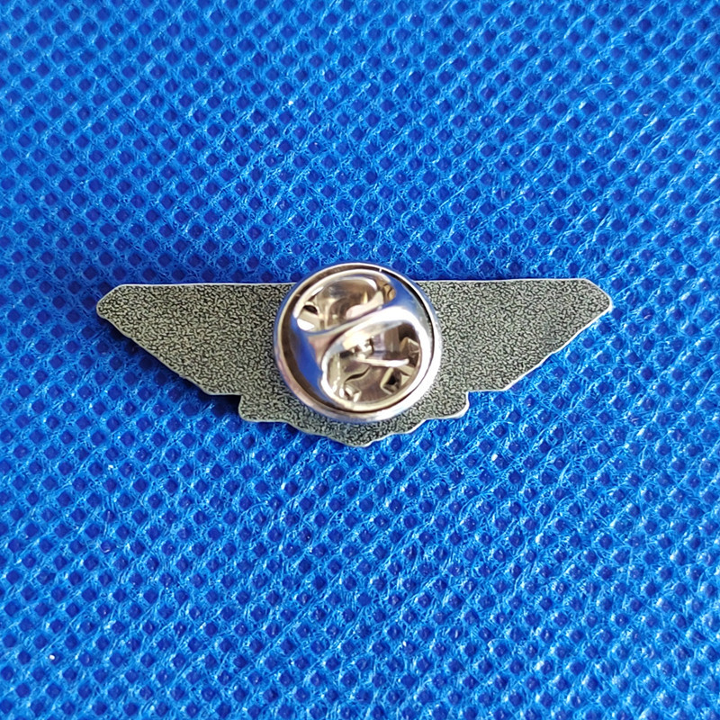 Film Lingyun Ambition jelvény Tom rajzfilm bross divatos hajtóka fém zománctű ékszer kiegészítők