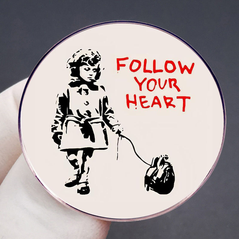 Следвай собствената си вътрешна брошка, вдъхновяваща английска графити игла за рисуване, значка, аксесоари за значки от метална сплав