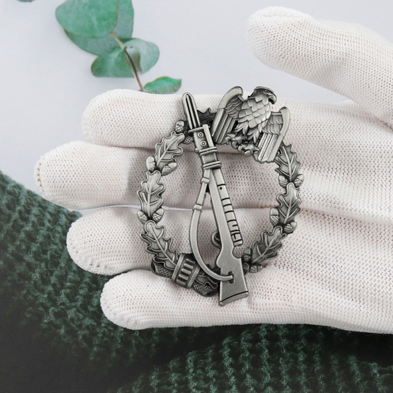 Retro sas bross tölgyfalevél jelvény emlékérem nyakörv hátizsák kiegészítők