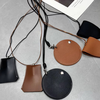 Κρεμαστό λαιμό μαγνητικά κλιπ γυαλιών πολυλειτουργικά pu δερμάτινα γυαλιά αποθήκευσης εξωτερικού χώρου ταξιδιού φορητά καπέλα γυαλιά καλλυντικά τσάντα