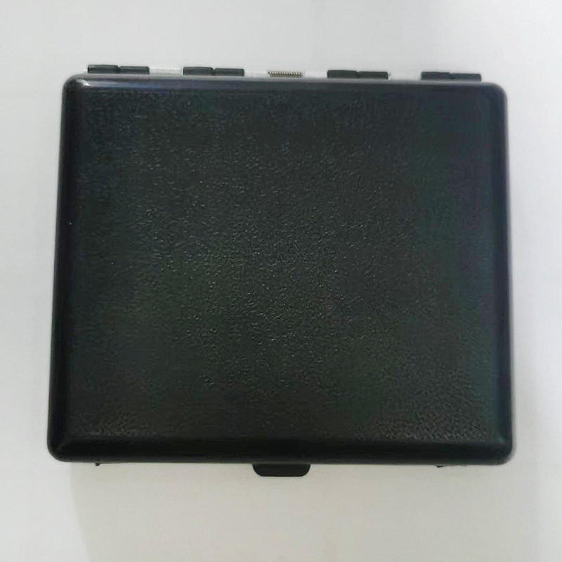 Cigarešu etvijas vairumtirdzniecība. Īpaši plāna, radoša, pārnēsājama cigarešu etvijas, 20 iepakojumu ABS materiāla personalizēta vīriešu matēta cigarešu etvijas vairumtirdzniecība.