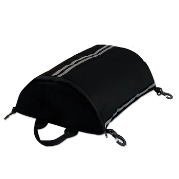 Vertikāla airēšanas klāja uzglabāšanas soma ar sērijai paredzētu klāja glabāšanas maisiņu, sērfošanas dēļa somu, klāja rāvējslēdzēja somu ar grozāmu āķa sprādzi