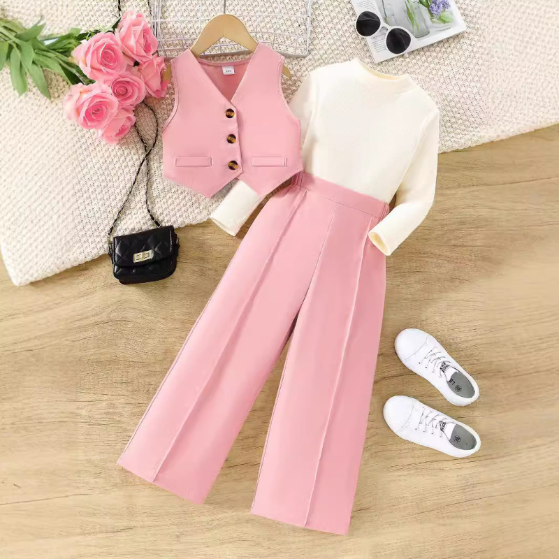 Costum elegant de lux cu guler înalt, stil Chanel, roz, tricou, trei piese, la modă
