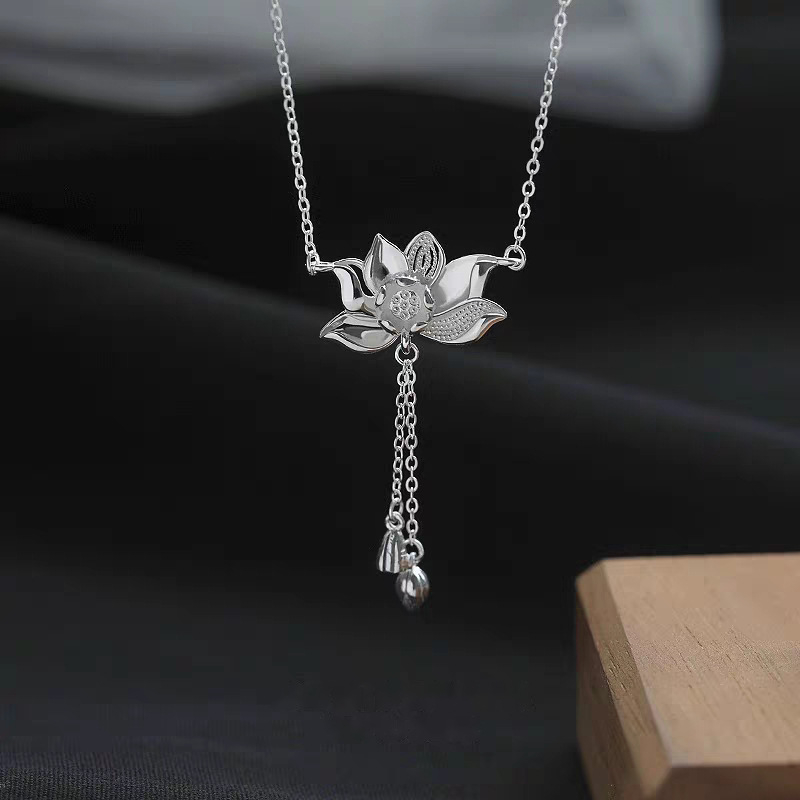 Colier Lotus de două ori pentru femei, stil chinezesc nou, nișă, lumină de lux, toate potrivirile, cadou antic de Ziua Mamei de înaltă calitate