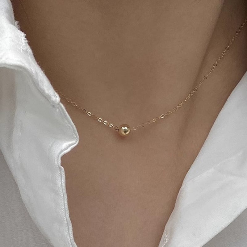 Európai és amerikai stílusos, divatos, sokoldalú, kétrétegű, egymásra rakott nyaklánc nőknek, sima lánccal, pillangó medál elemmel