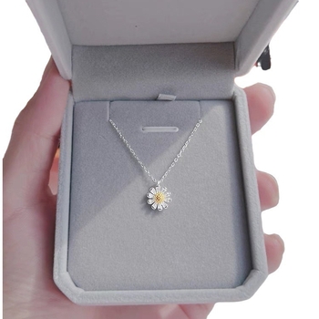 Καλοκαιρινό μικρό χαριτωμένο κολιέ μαργαρίτας γυναικών 2024 νέα δημοφιλής μόδα all-match high-end κολιέ μενταγιόν με αλυσίδα κλείδας