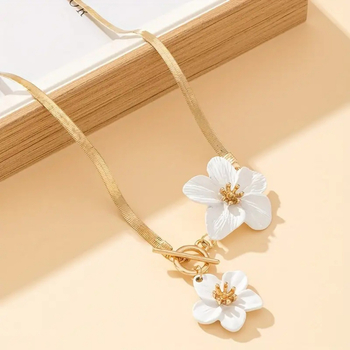 Διασυνοριακό Νέο Ζεστό Κομψό Λευκό Floral Εξαιρετικό Κολιέ μενταγιόν Γοητεία Κοσμήματα Διακοπών και Πάρτι Διακόσμηση Γυναικών