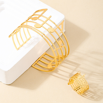 1 set de bijuterii din metal auriu, design exagerat la modă, cu note goale, înfășurare, brățară inel pentru femei, costum