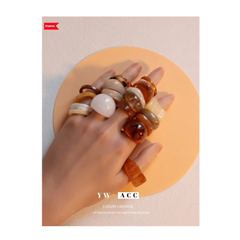 Νέο, μποέμικο ρετρό δαχτυλίδι ρητίνης με φαρδύ γείσο, 20 τεμαχίων, πολυτελές, εξατομικευμένο δαχτυλίδι Sense υψηλής ποιότητας, σε all-match γραμμή.