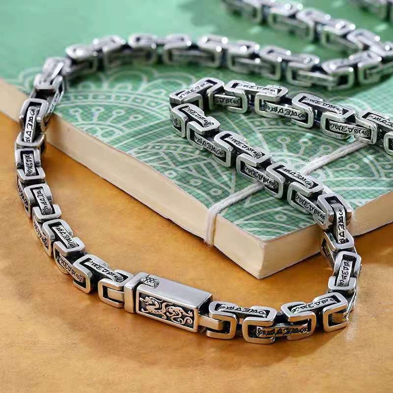 Niche Design Sárkánymintás Négyzet alakú Gyűrű Hat Karakteres Mantra Nyaklánc Férfi Divat Stílusos K-Stílusú Trendi Retró