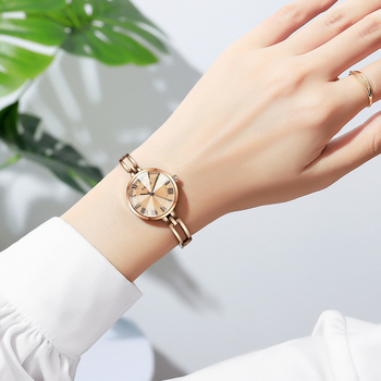 Έτοιμα ρολόγια κατασκευαστή για γυναίκες, χονδρική πώληση υψηλής ποιότητας, σιωπηλά δημοφιλή ρολόγια μόδας με χαλαζία, γυναικεία ρολόγια