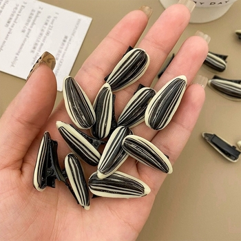 Neto crvena simulacija sjemenki dinje mala ukosnica za kosu šiške grickalice ukosnica Nova smiješna čudna kopča za glavu za žene